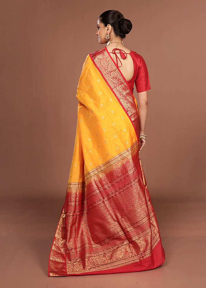 Yellow Kanjivaram Silk Saree With Blouse Piece