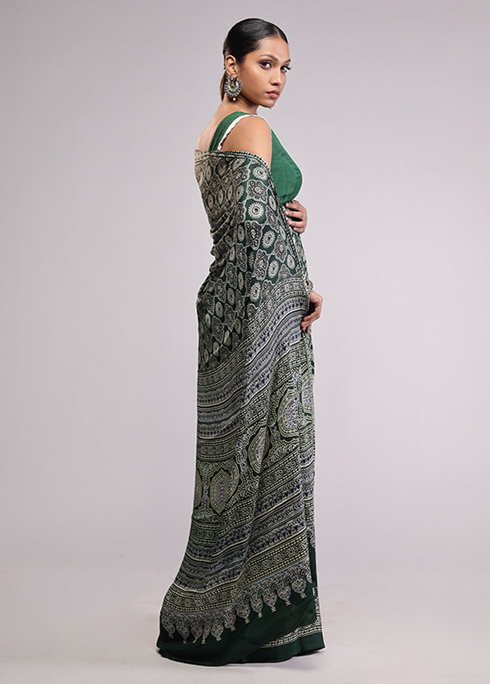 Green Printed Silk Saree Without Blouse Piece