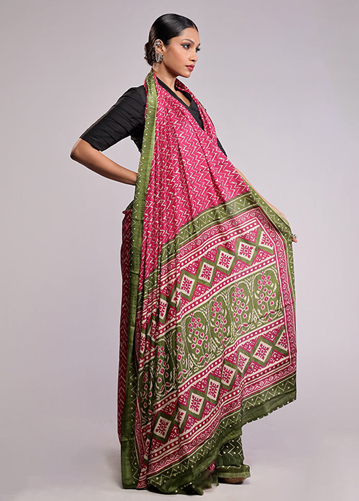 Pink Printed Silk Saree With Blouse Piece