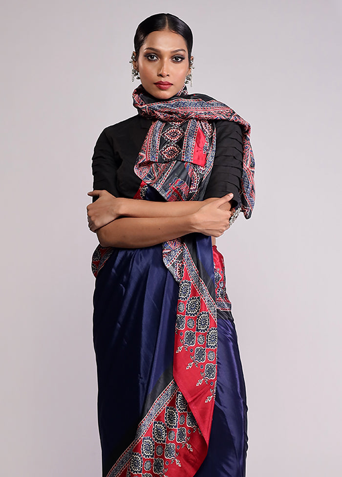 Blue Printed Silk Saree With Blouse Piece