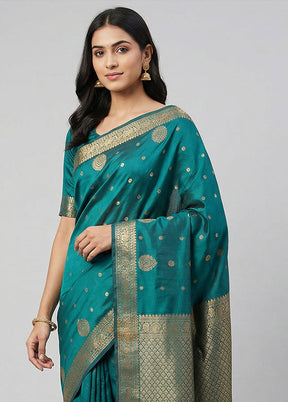 Green Kanjivaram Silk Saree With Blouse Piece