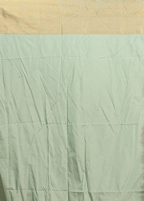 Green Kanjivaram Silk Saree With Blouse Piece