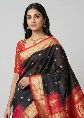 Black Handloom Kanchipuram Pure Silk Saree With Blouse Piece