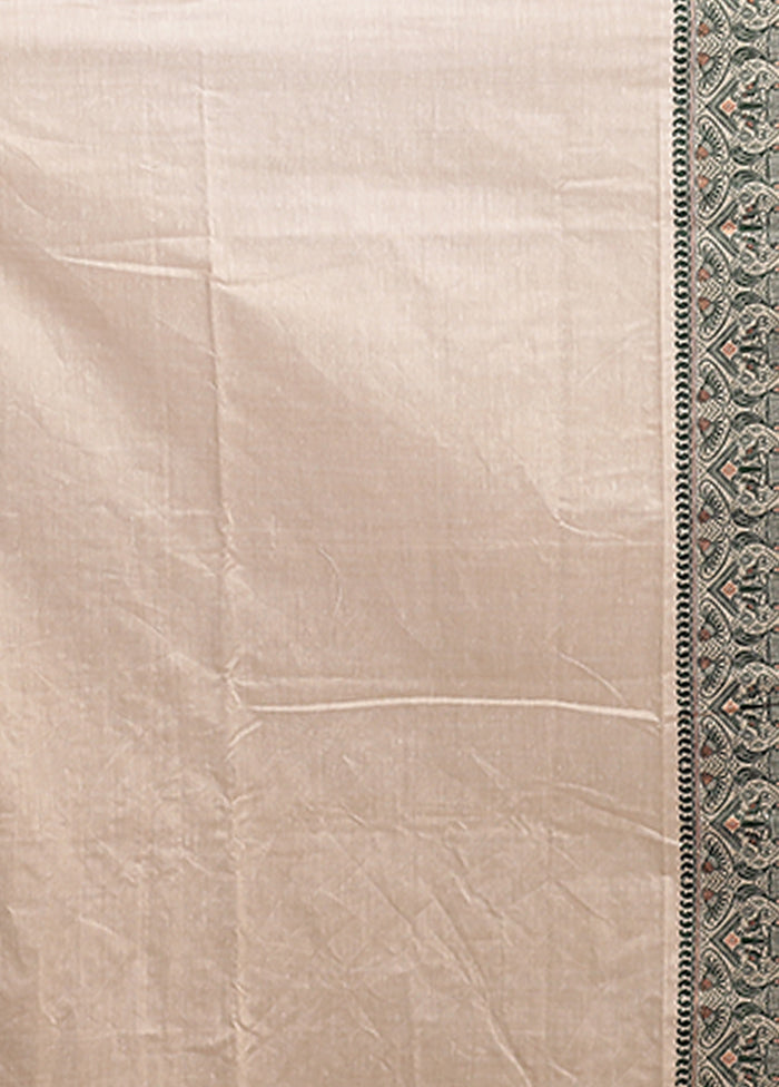 Cream Assam Silk Saree With Blouse Piece