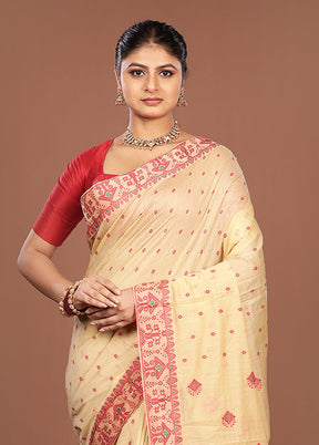 Cream Assam Silk Saree With Blouse Piece