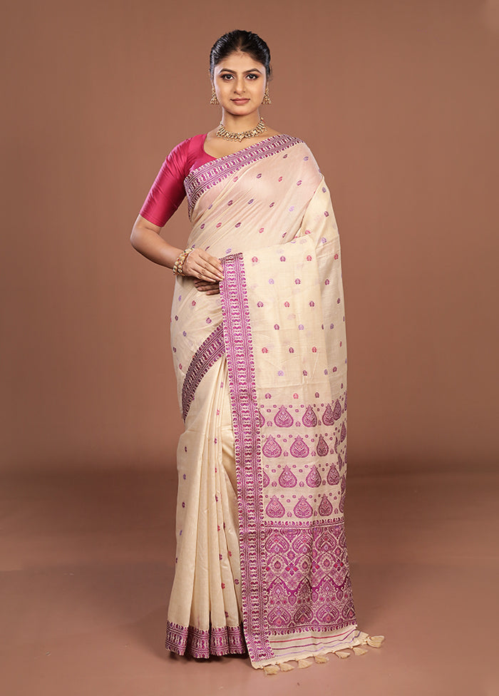 Cream Assam Silk Saree With Blouse Piece