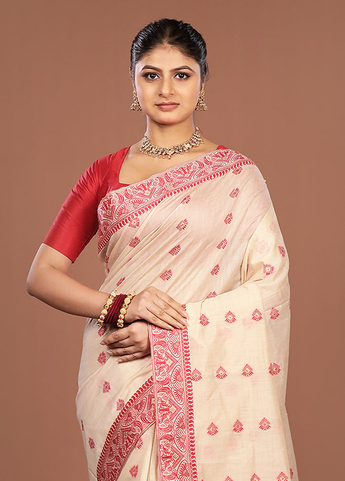Cream Assam Silk Saree With Blouse Piece