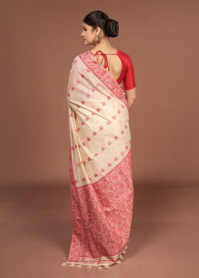Cream Assam Silk Saree With Blouse Piece