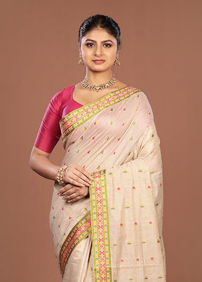 Cream Assam Silk Saree With Blouse Piece