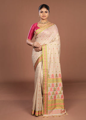 Cream Assam Silk Saree With Blouse Piece