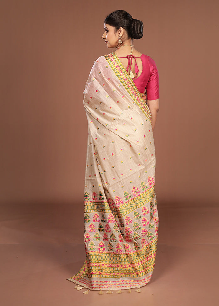 Cream Assam Silk Saree With Blouse Piece