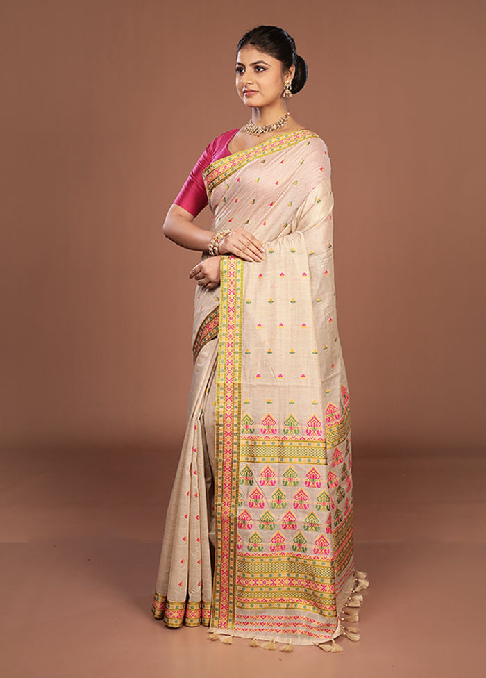 Cream Assam Silk Saree With Blouse Piece