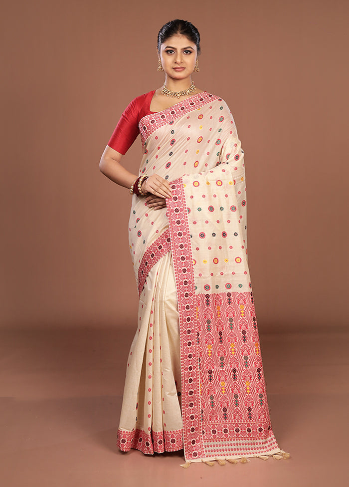 Cream Assam Silk Saree With Blouse Piece