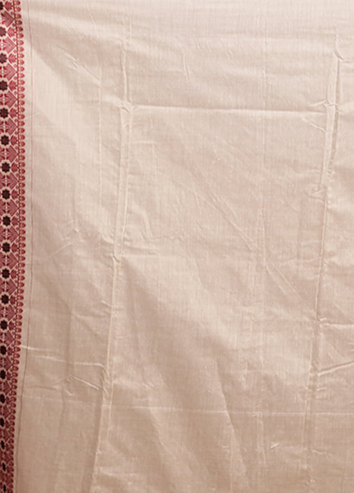 Cream Assam Silk Saree With Blouse Piece