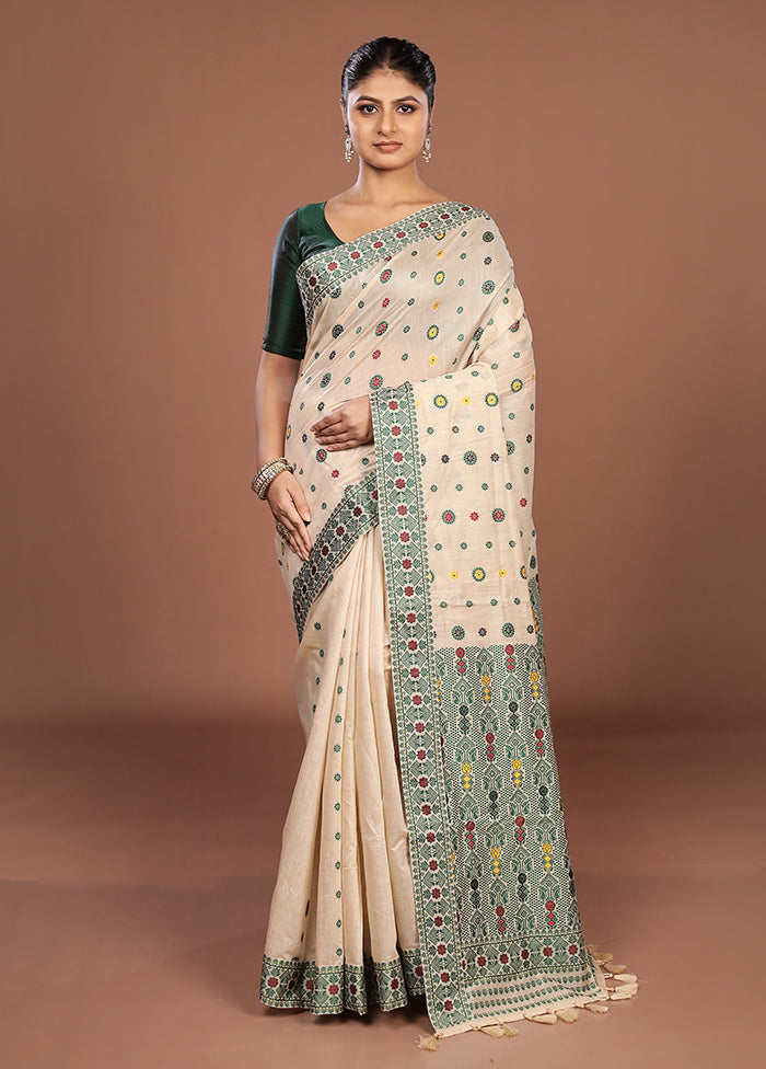 Cream Assam Silk Saree With Blouse Piece