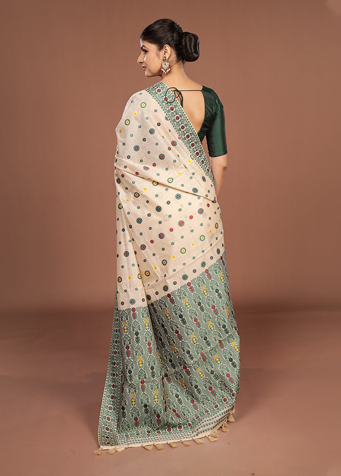 Cream Assam Silk Saree With Blouse Piece