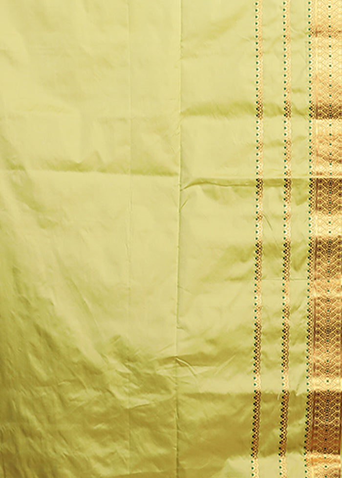 Green Assam Silk Saree With Blouse Piece