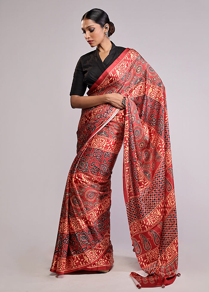 Maroon Printed Silk Saree With Blouse Piece
