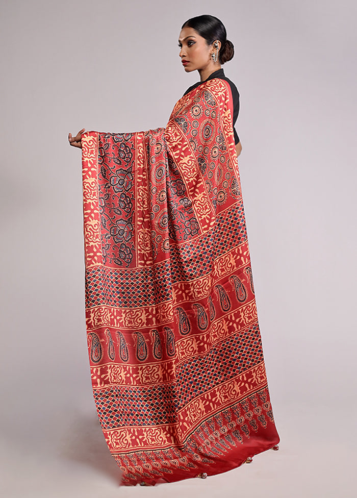 Maroon Printed Silk Saree Without Blouse Piece