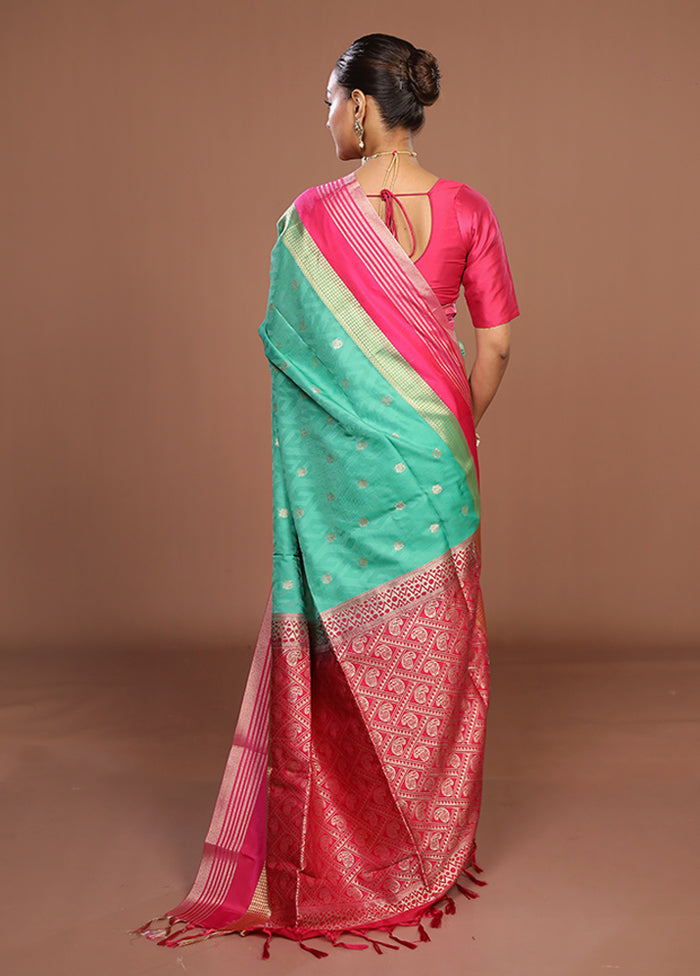 Green Kanjivaram Silk Saree With Blouse Piece