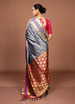 Red Kanjivaram Silk Saree With Blouse Piece