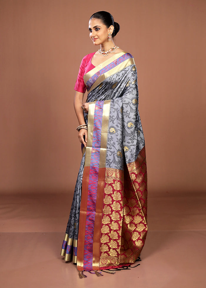 Red Kanjivaram Silk Saree With Blouse Piece