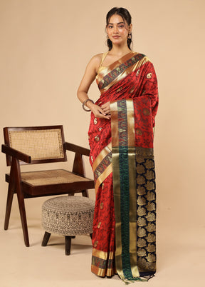 Pink Kanjivaram Silk Saree With Blouse Piece