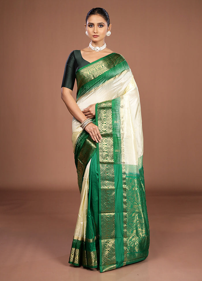 Cream Handloom Kanjivaram Pure Silk Saree With Blouse Piece