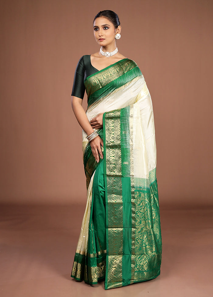 Cream Handloom Kanjivaram Pure Silk Saree With Blouse Piece