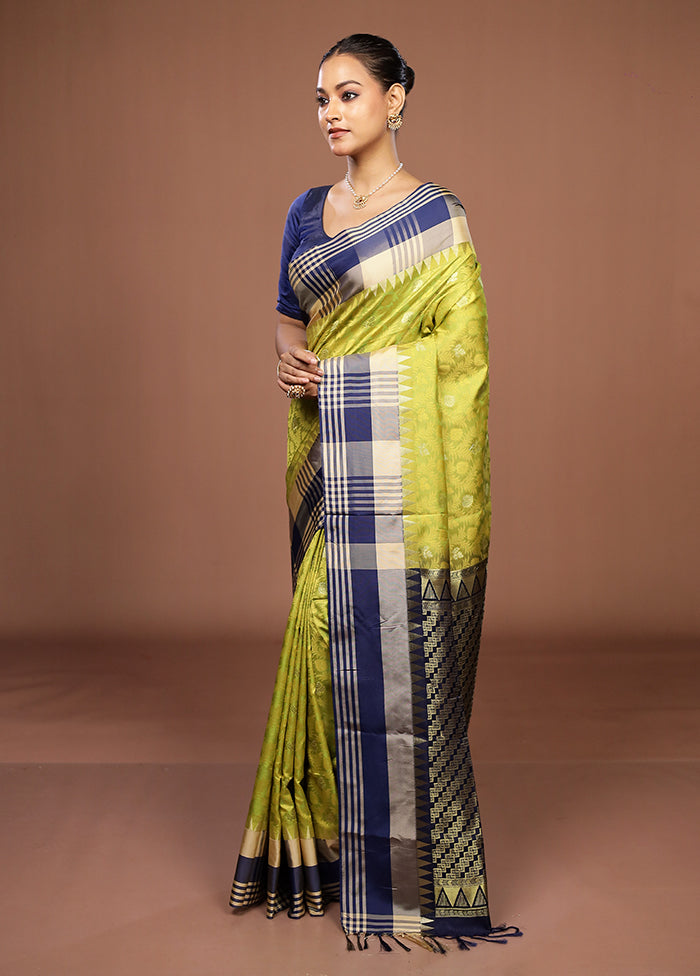 Green Kanjivaram Silk Saree With Blouse Piece