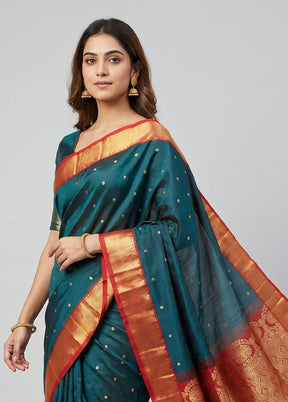 Green Kanjivaram Silk Saree With Blouse Piece