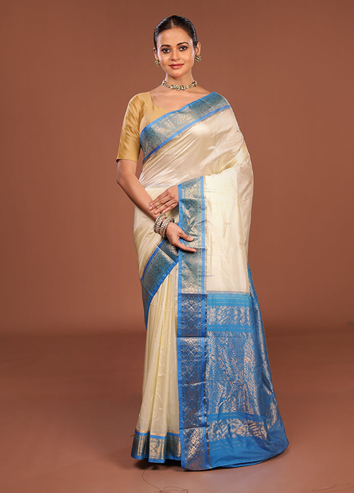 White Handloom Kanjivaram Pure Silk Saree With Blouse Piece