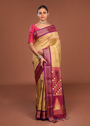 Cream Kanjivaram Silk Saree With Blouse Piece