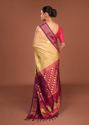 Cream Kanjivaram Silk Saree With Blouse Piece
