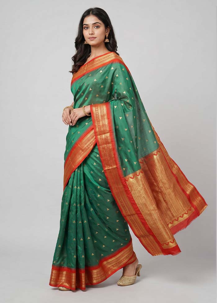 Green Kanjivaram Silk Saree With Blouse Piece