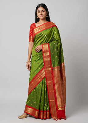 Green Kanjivaram Silk Saree With Blouse Piece