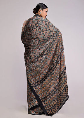 Black Printed Silk Saree With Blouse Piece