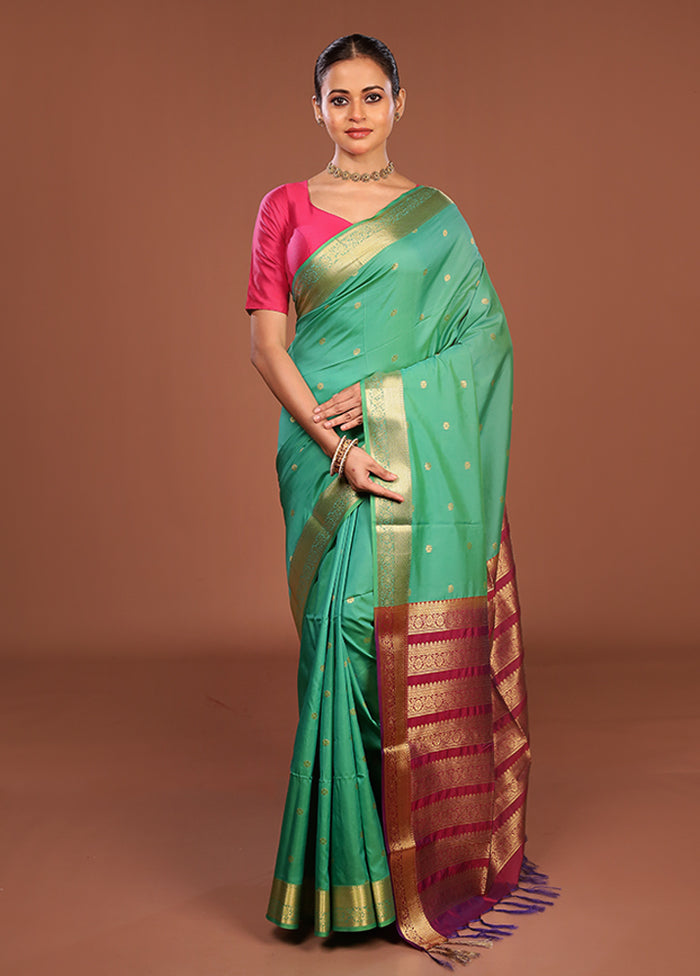 Green Kanjivaram Silk Saree With Blouse Piece