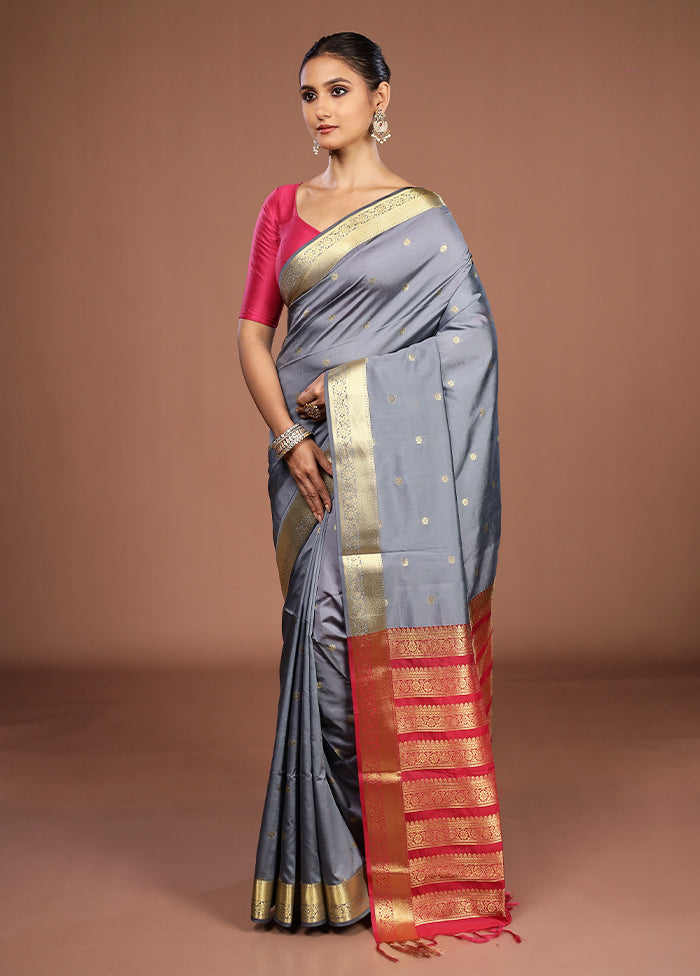 Grey Kanjivaram Silk Saree With Blouse Piece