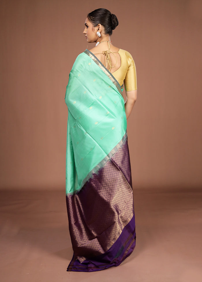 Green Handloom Kanjivaram Pure Silk Saree With Blouse Piece