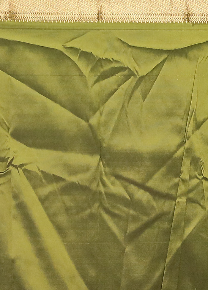 Green Kanjivaram Silk Saree With Blouse Piece