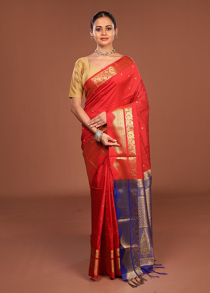 Red Kanjivaram Silk Saree With Blouse Piece