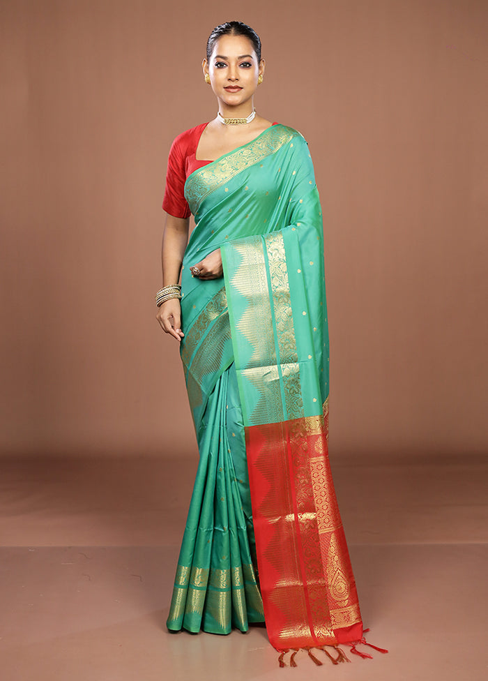 Green Kanjivaram Silk Saree With Blouse Piece