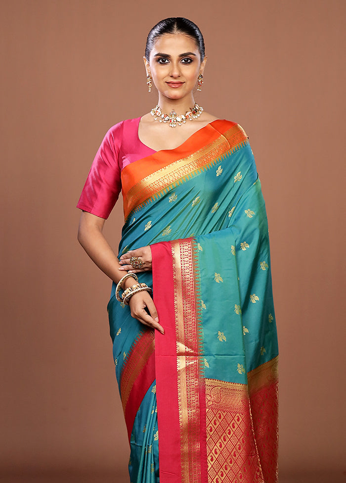 Green Kanjivaram Silk Saree With Blouse Piece