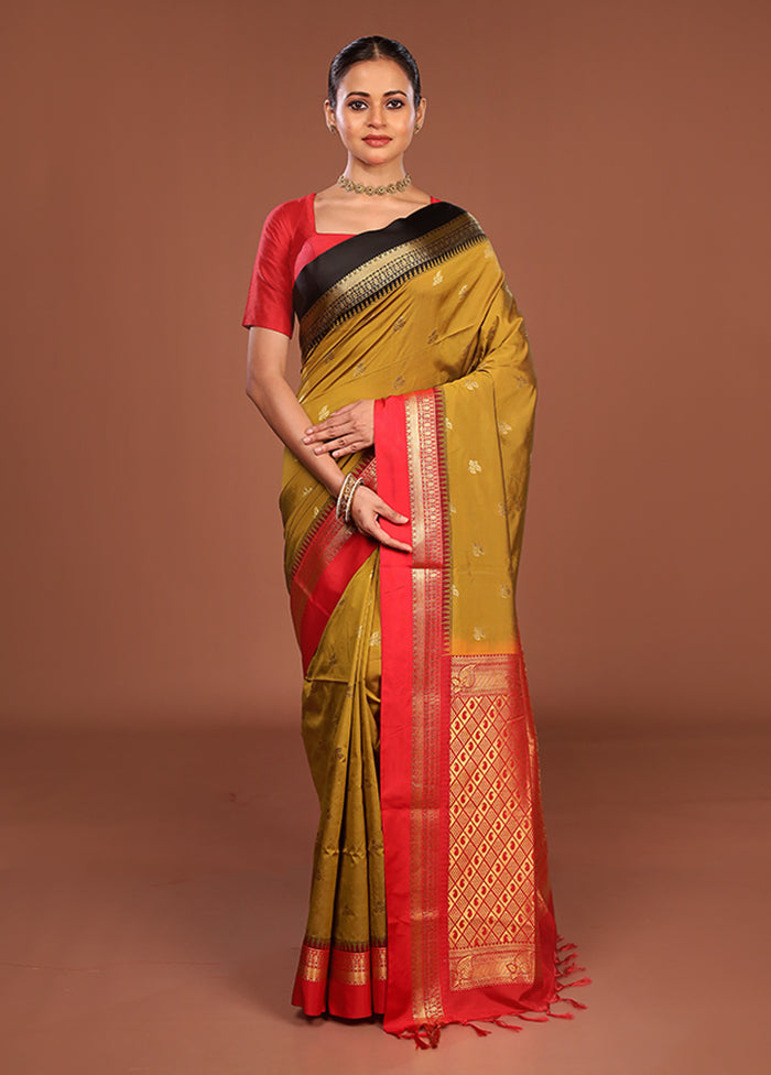 Green Kanjivaram Silk Saree With Blouse Piece