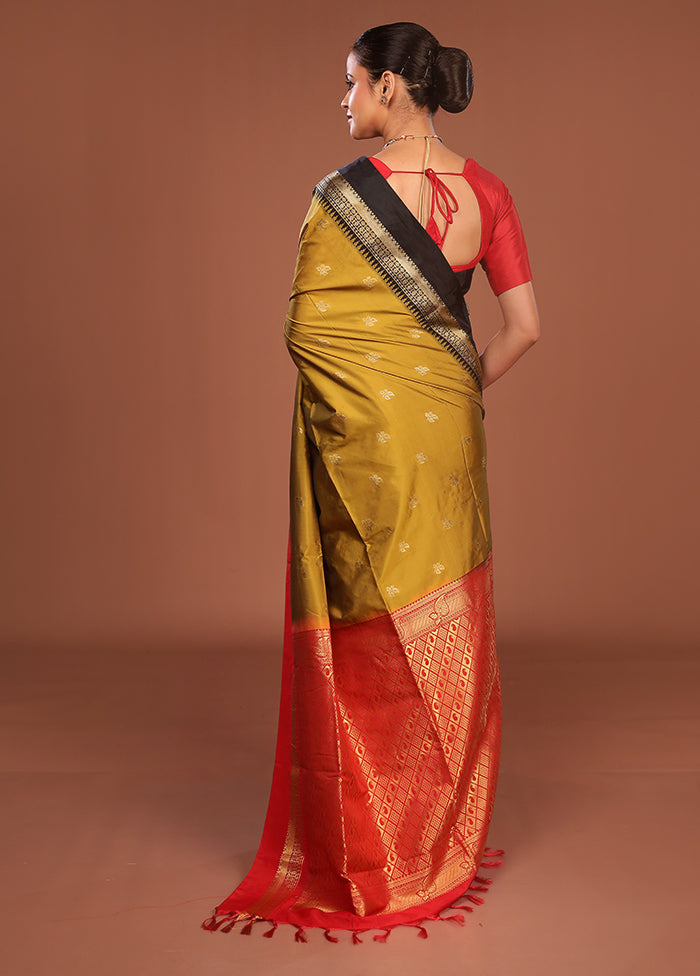 Green Kanjivaram Silk Saree With Blouse Piece