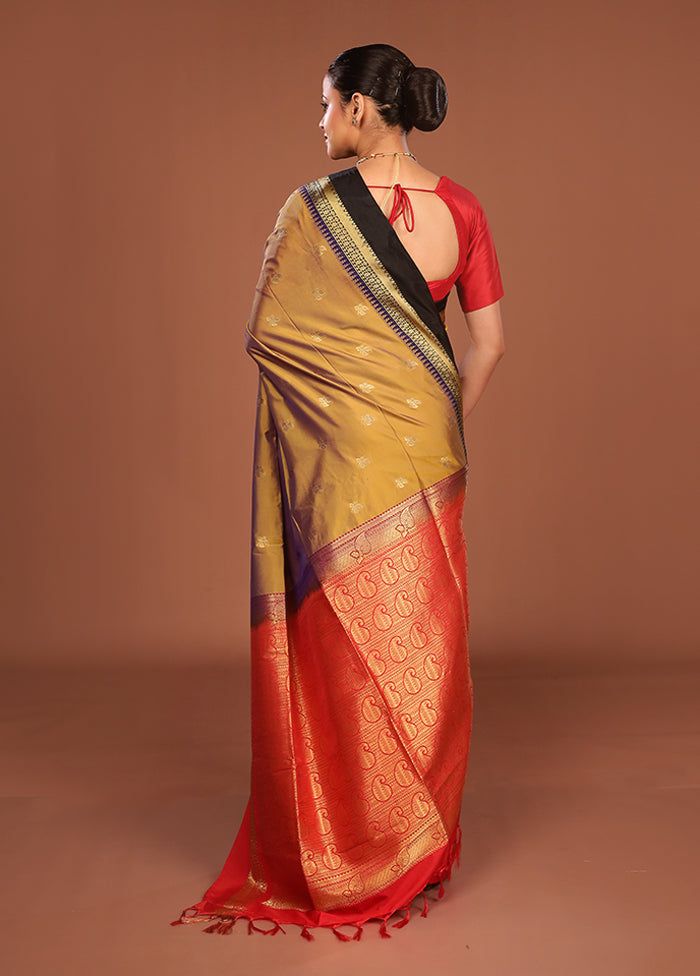 Green Kanjivaram Silk Saree With Blouse Piece