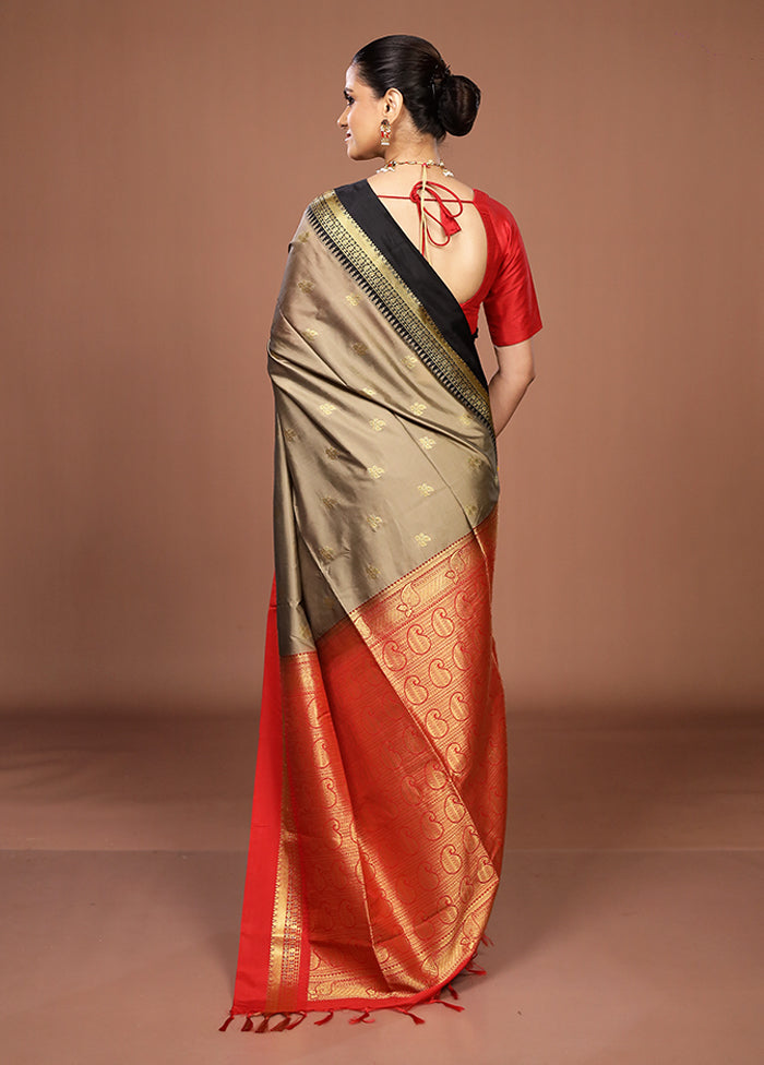 Grey Kanjivaram Silk Saree With Blouse Piece