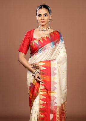 Cream Kanjivaram Silk Saree With Blouse Piece