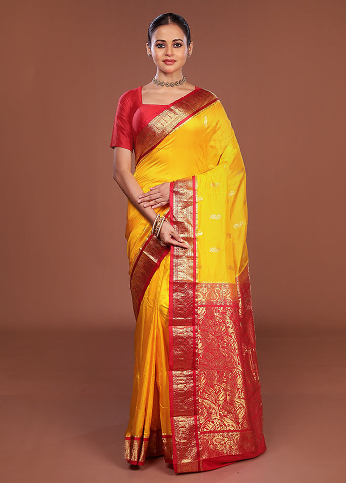 Yellow Handloom Kanjivaram Pure Silk Saree With Blouse Piece